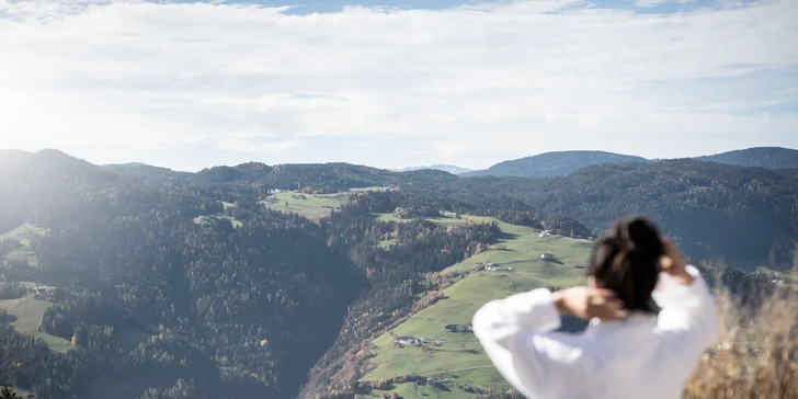 Aktívna dovolenka aj relax v Dolomitoch: moderný hotel v prírodnom parku, raňajky, wellness