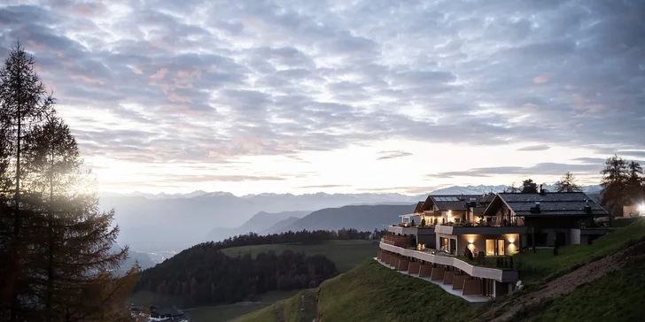Aktívna dovolenka aj relax v Dolomitoch: moderný hotel v prírodnom parku, raňajky, wellness