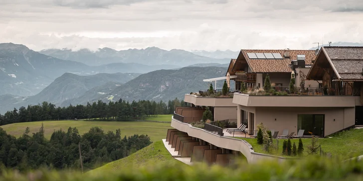 Aktívna dovolenka aj relax v Dolomitoch: moderný hotel v prírodnom parku, raňajky, wellness