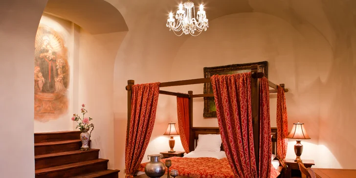 Rozprávková romantika v Chateau Zbiroh: večera v krčme, wellness a prehliadka zámku