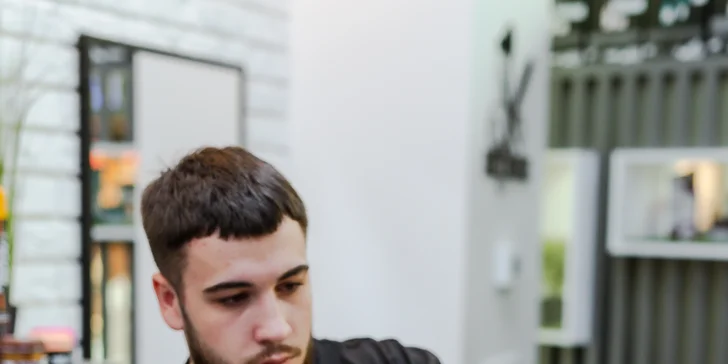 Regeneračné vlasové ošetrenia alebo presvetlenie vlasov pomocou Balayage