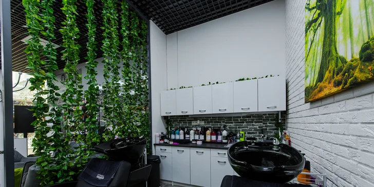 Regeneračné vlasové ošetrenia alebo presvetlenie vlasov pomocou Balayage