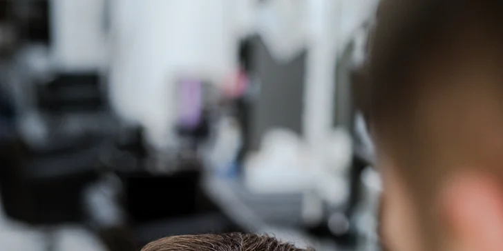 Regeneračné vlasové ošetrenia alebo presvetlenie vlasov pomocou Balayage