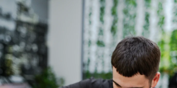 Regeneračné vlasové ošetrenia alebo presvetlenie vlasov pomocou Balayage