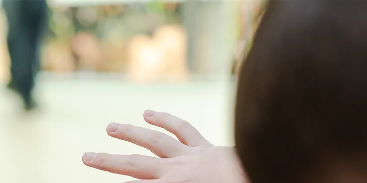 Barberské služby: strih, úprava brady, depilácia uší aj kompletná starostlivosť s masážou hlavy a darčekom