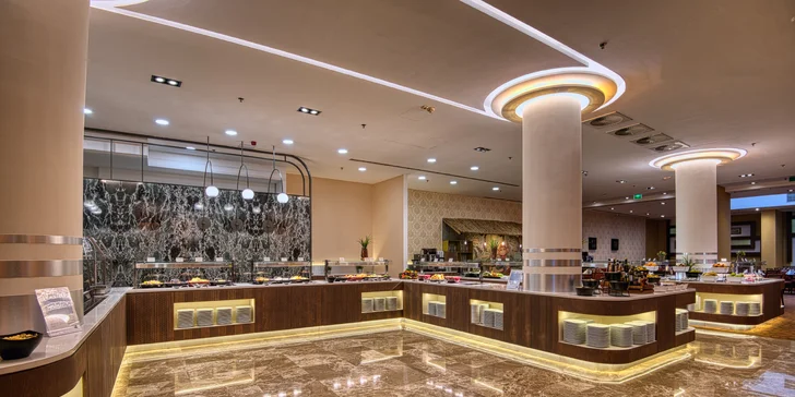 Pobyt s polpenziou, wellness a vstupom do vodného zábavného parku Aquaworld, jedno dieťa do 13,9 r. zadarmo