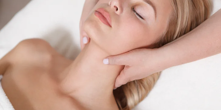 Hĺbkové čistenie pleti, masáž tváre a dekoltu alebo kombinácia oboch ošetrení