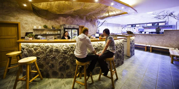 Dovolenka kúsok od Konopišťa: izba s raňajkami, adventure golf a množstvo výletov