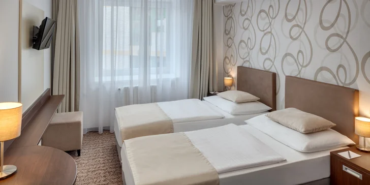 Dovolenka kúsok od Konopišťa: izba s raňajkami, adventure golf a množstvo výletov