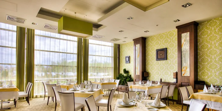 Pobyt s polpenziou, wellness a vstupom do vodného zábavného parku Aquaworld, jedno dieťa do 13,9 r. zadarmo