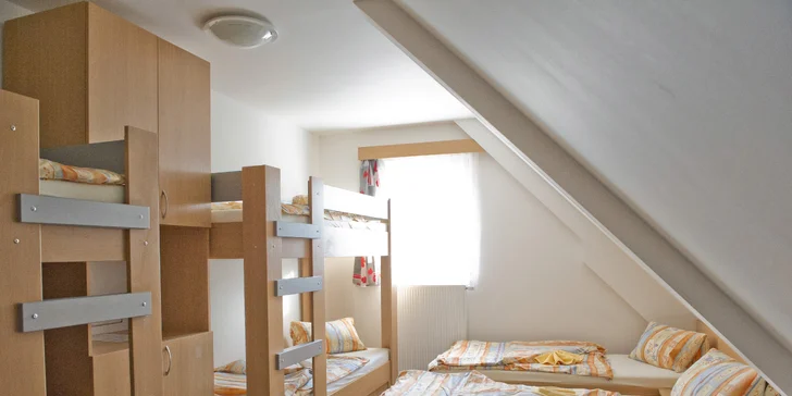 Penzión pri Ramzovej pre rodinu alebo partiu: raňajky alebo polpenzia, športové vyžitie aj múzeum