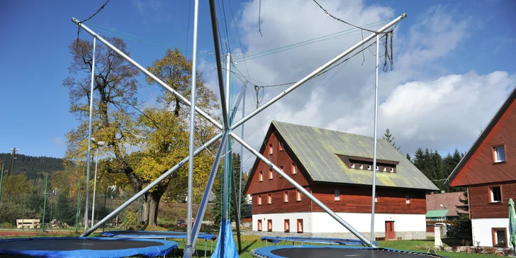 Penzión pri Ramzovej pre rodinu alebo partiu: raňajky alebo polpenzia, športové vyžitie aj múzeum