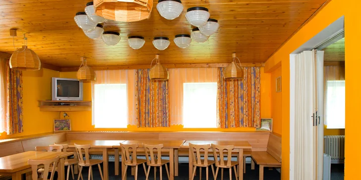 Penzión pri Ramzovej pre rodinu alebo partiu: raňajky alebo polpenzia, športové vyžitie aj múzeum