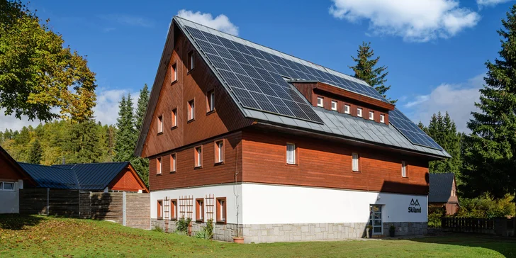 Penzión pri Ramzovej pre rodinu alebo partiu: raňajky alebo polpenzia, športové vyžitie aj múzeum