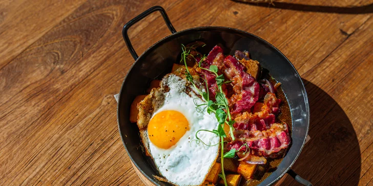 Trhané bravčové na hranolčekoch alebo Tyrol Gröstli s hovädzím mäsom a prílohou