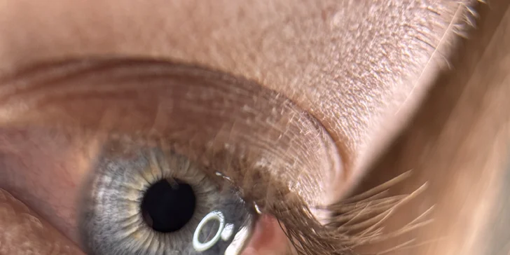 Mihalnice aj obočie ako z katalógu: úprava, farbenie, laminácia aj výhodná kombinácia