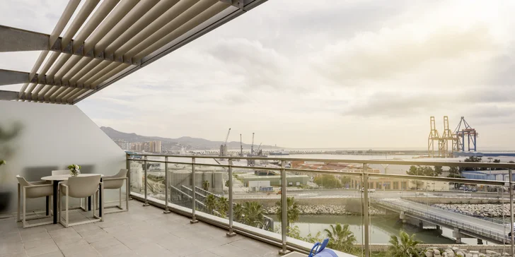 Slnečná Málaga: 4* hotel priamo pri pláži, raňajky v cene