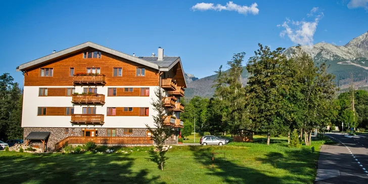 Pobyt vo Vile Borievka*** v centre Tatranskej Lomnice