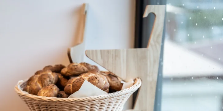 Veselí nad Moravou: štýlové apartmány s raňajkami, wellness aj vínom