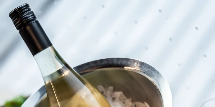 Veselí nad Moravou: štýlové apartmány s raňajkami, wellness aj vínom