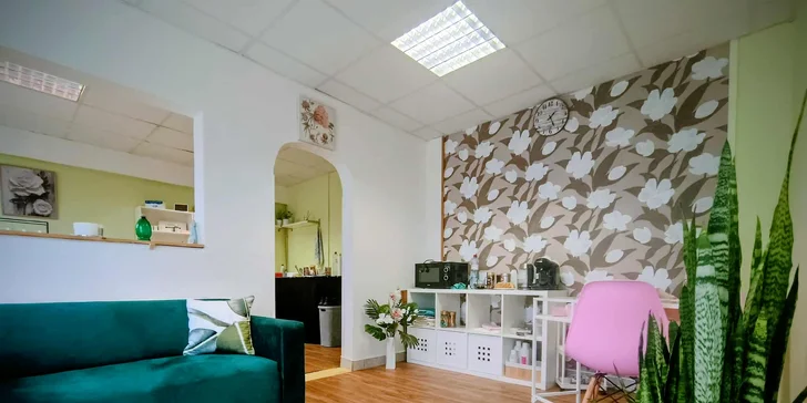 Suchá alebo wellness pedikúra s parafínovým či termozábalom