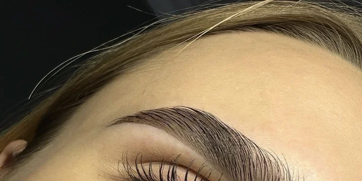 Lash lifting, laminácia obočia alebo výhodné kombo