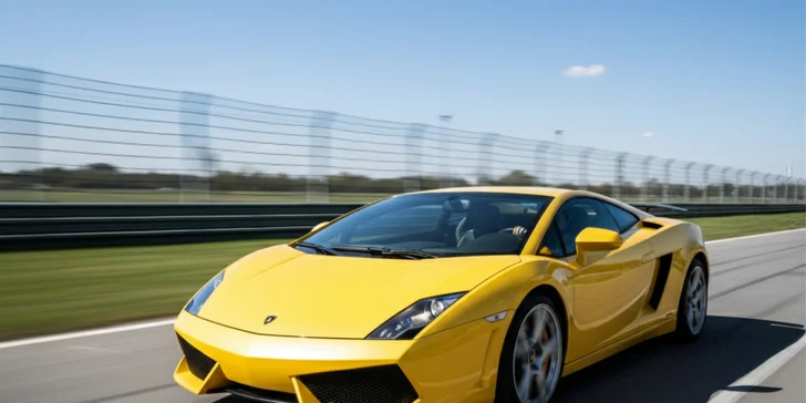 Zážitková jazda na okruhu ako spolujazdec či šofér: Lamborghini Gallardo alebo Ferrari California T