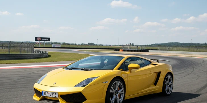 Zážitková jazda na okruhu ako spolujazdec či šofér: Lamborghini Gallardo alebo Ferrari California T