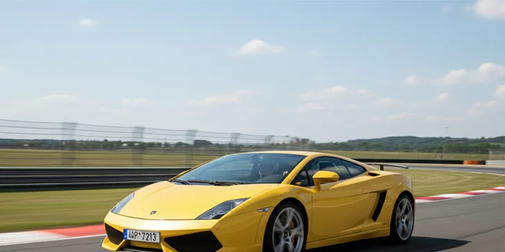 Zážitková jazda na okruhu ako spolujazdec či šofér: Lamborghini Gallardo alebo Ferrari California T