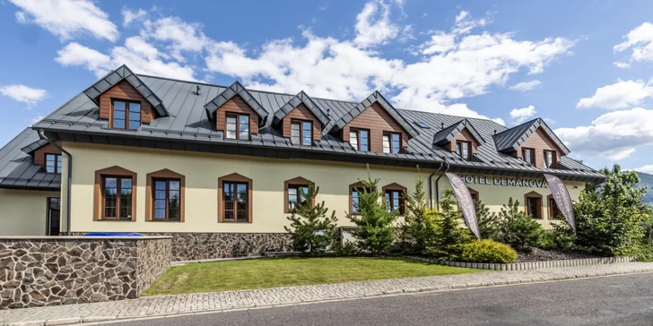 Dovolenka v Hoteli Demänová**** so stravou, wellness, aj zvýhodnenou súkromnou saunou