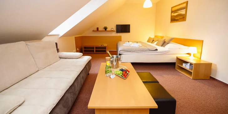 Relax v Kašperských horách pre pár aj rodinu: raňajky alebo polpenzia aj privátne wellness