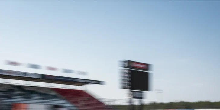 Zážitková jazda na okruhu ako spolujazdec či šofér: Lamborghini Gallardo alebo Ferrari California T