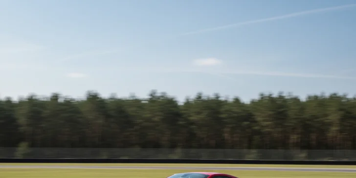 Zážitková jazda na okruhu ako spolujazdec či šofér: Lamborghini Gallardo alebo Ferrari California T