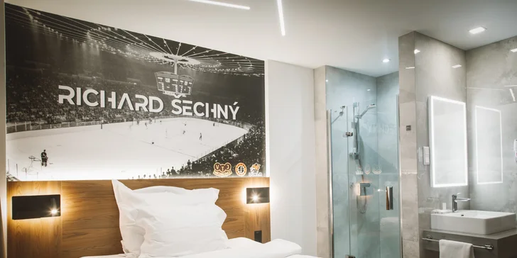 Pobyt s raňajkami v Michalovciach, tematické izby pre milovníkov hokeja a histórie