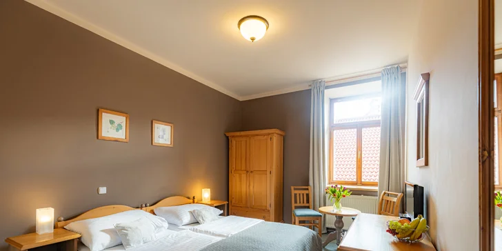 Pobyt v kúpeľnom meste Bechyně: hotel na námestí, strava, sauna aj masáže a aktivity v cene