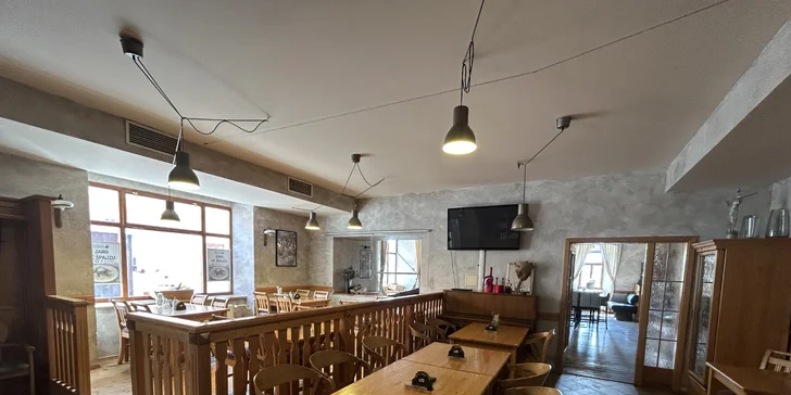 Pobyt v kúpeľnom meste Bechyně: hotel na námestí, strava, sauna aj masáže a aktivity v cene