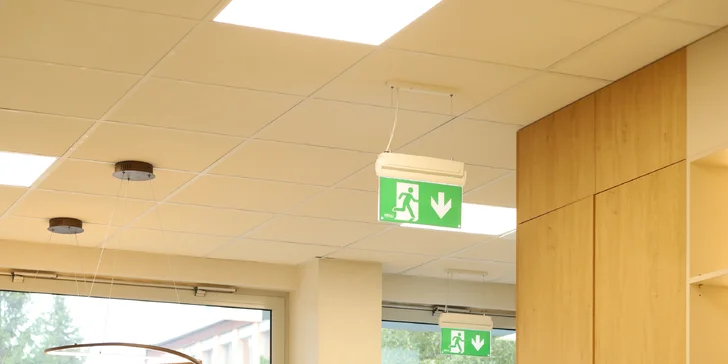 Neviditeľný zubný strojček a dental monitoring so zľavou 10 alebo 15 %