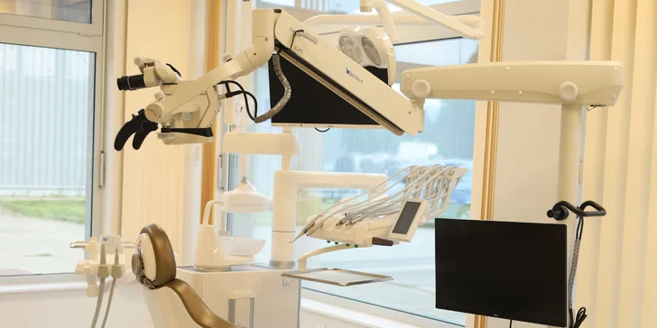 Neviditeľný zubný strojček a dental monitoring so zľavou 10 alebo 15 %