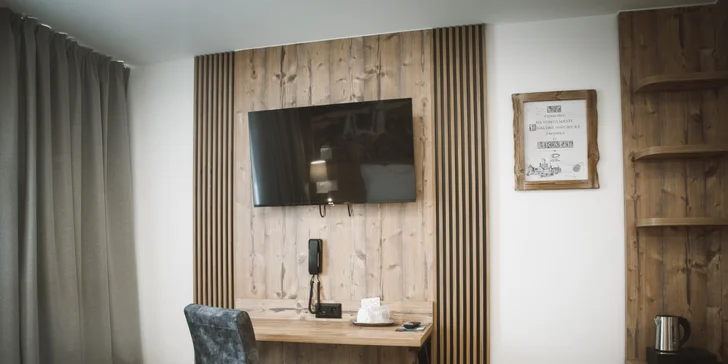 Pobyt s raňajkami v Michalovciach, tematické izby pre milovníkov hokeja a histórie