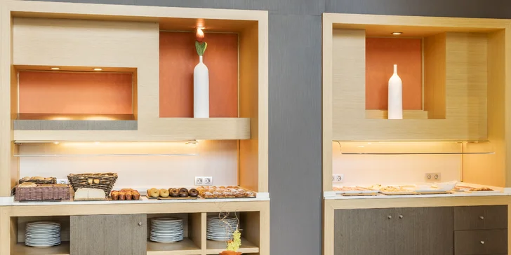 Dovolenka v Španielsku: 3* hotel s raňajkami, autobusy na pláž, Oceánografický park