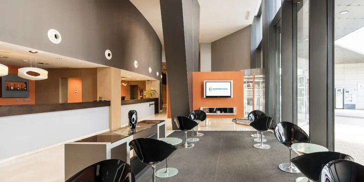 Dovolenka v Španielsku: 3* hotel s raňajkami, autobusy na pláž, Oceánografický park