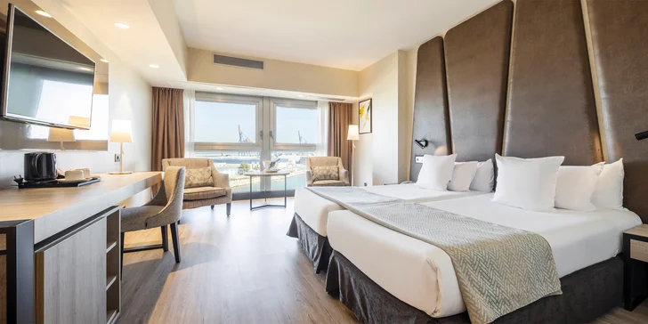Slnečná Málaga: 4* hotel priamo pri pláži, raňajky v cene