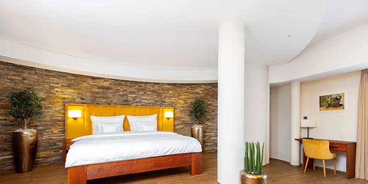 4* golfový rezort pri Pardubiciach: raňajky alebo polpenzia a saunový svet, možnosť wellness apartmánu