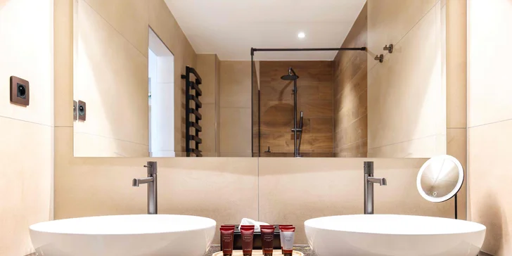 4* golfový rezort pri Pardubiciach: raňajky alebo polpenzia a saunový svet, možnosť wellness apartmánu