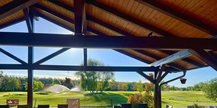 4* golfový rezort pri Pardubiciach: raňajky alebo polpenzia a saunový svet, možnosť wellness apartmánu