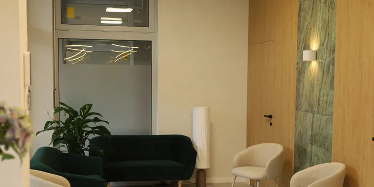 Neviditeľný zubný strojček a dental monitoring so zľavou 10 alebo 15 %