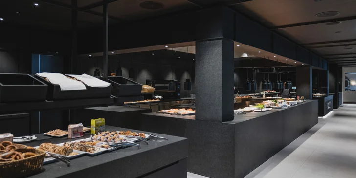 Luxusný horský rezort v Tirolských Alpách s nekonečným wellness, zábavou pre deti a polpenziou +