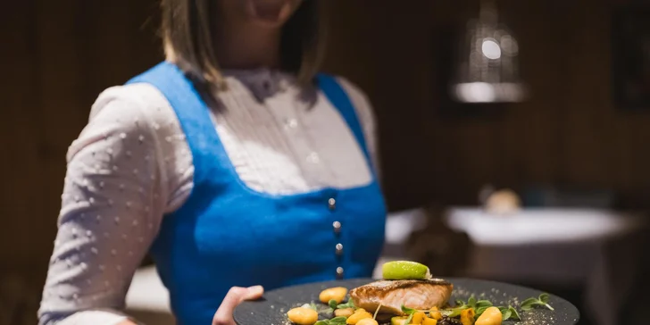 Luxusný horský rezort v Tirolských Alpách s nekonečným wellness, zábavou pre deti a polpenziou +