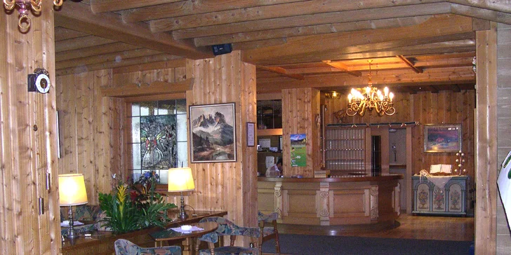 Aktívna dovolenka v Dolomitoch pre pár aj rodinu: 3* hotel s polpenziou a vstupom do wellness