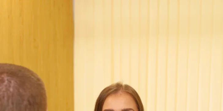 Neviditeľný zubný strojček a dental monitoring so zľavou 10 alebo 15 %